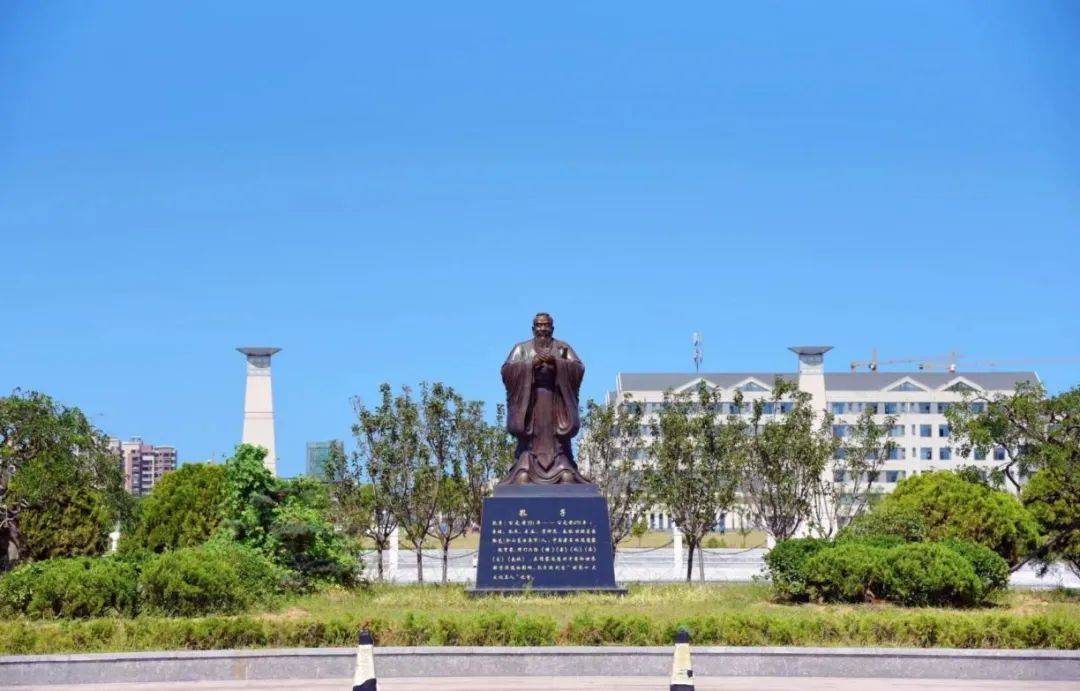 “交”美<strong></p>
<p>币交所</strong>！滤镜后的交院