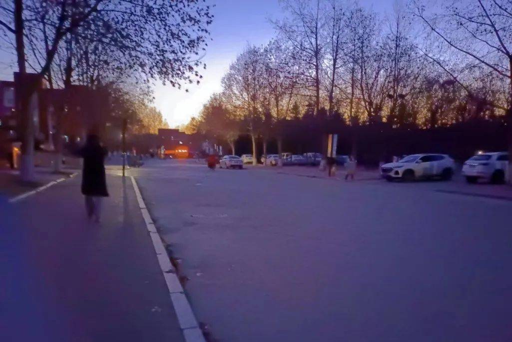 “交”美<strong></p>
<p>币交所</strong>！滤镜后的交院