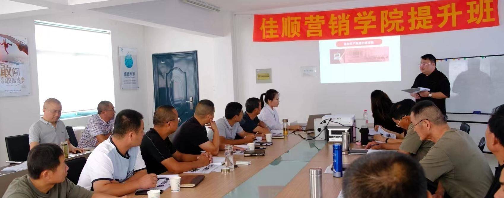 一个长在<strong></p>
<p>符号交易</strong>我审美上的“符号”