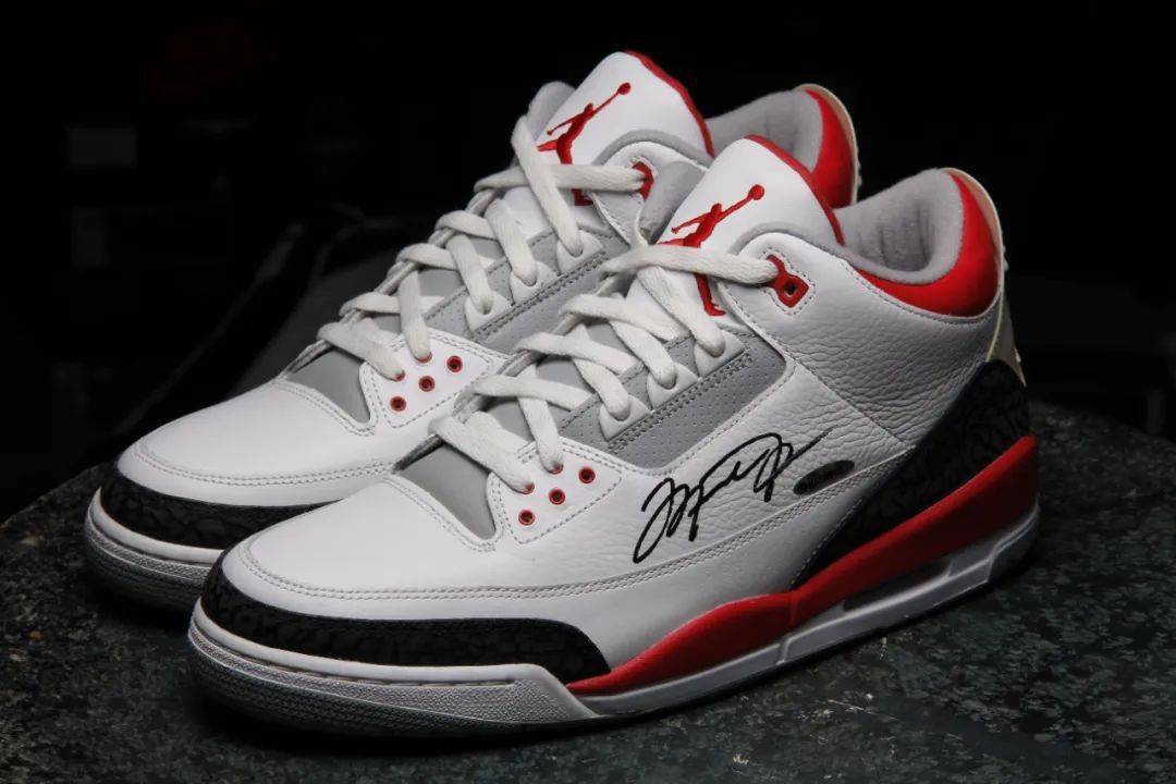 [ 发售 ] Air Jordan 3 Retro Fire Red