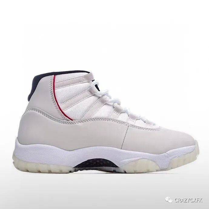 乔丹 Air Jordan 11 Platinum Tint 白红兔八哥碳纤篮球鞋