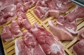 生猪期货再刷历史高点<strong></p>
<p>期货历史</strong>，猪价未来的走势如何？