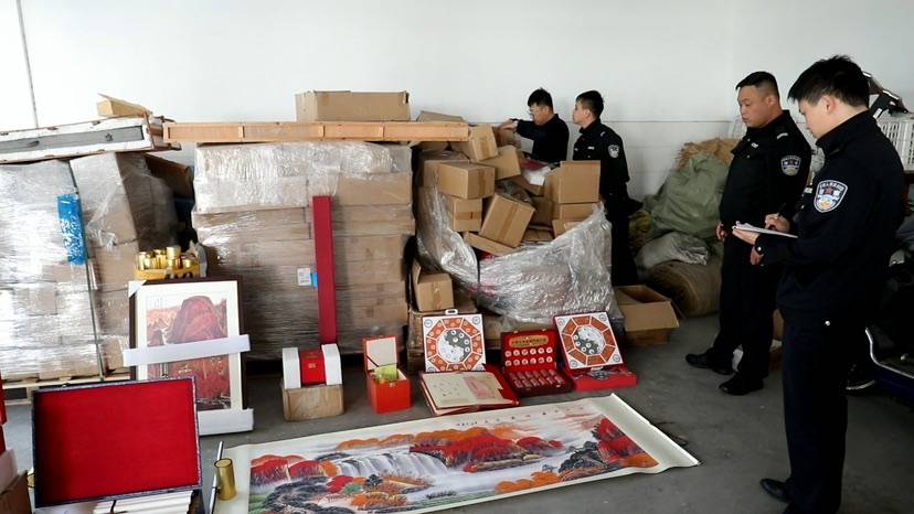 七旬老人两年花49万买廉价工艺品 警方调查牵出千万元大案