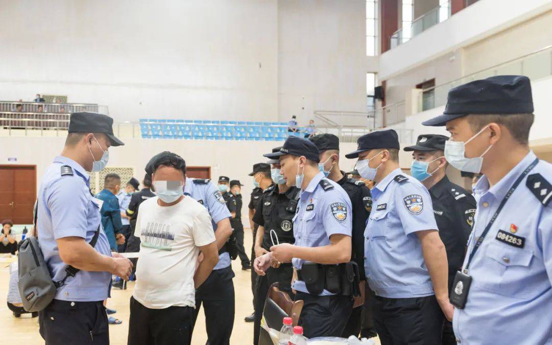 南充公安:挽损200000000元……