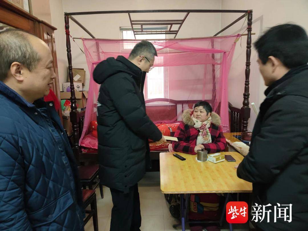 坚持打击养老防诈<strong></p>
<p>老年人理财</strong>，守好老年人的钱袋子