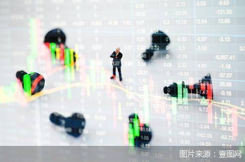 深度｜当公募基金反超银行理财<strong></p>
<p>银行理财一览</strong>，理财经理众生相