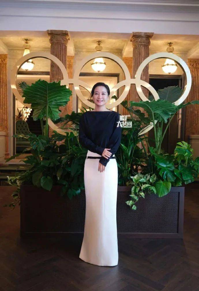 新晋小生碰瓷顶流花？贾玲又被唱衰？刘宇宁捆绑肖战？黄奕退圈了？姨太问答