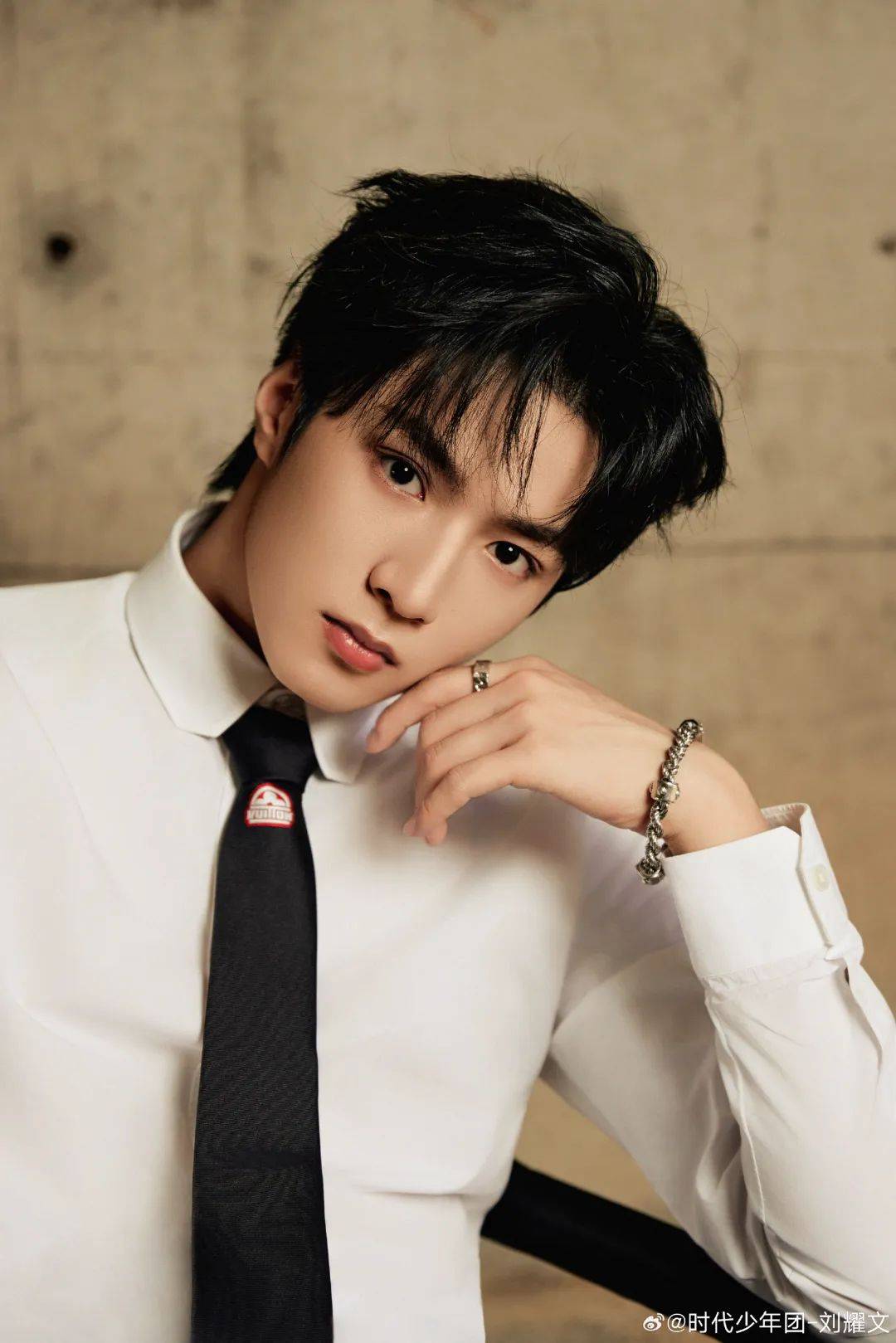 人气小生靠山翻车了<strong></p>
<p>币圈问答</strong>?赵露思碰瓷赵丽颖?刘耀文因私生撞车?徐冬冬退圈了?姨太问答