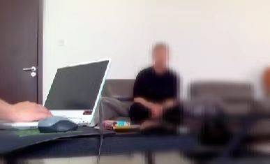 人在国外兑换人民币<strong></p>
<p>缅币兑换</strong>,却成电诈帮凶?上海警方跨国跨省拦截