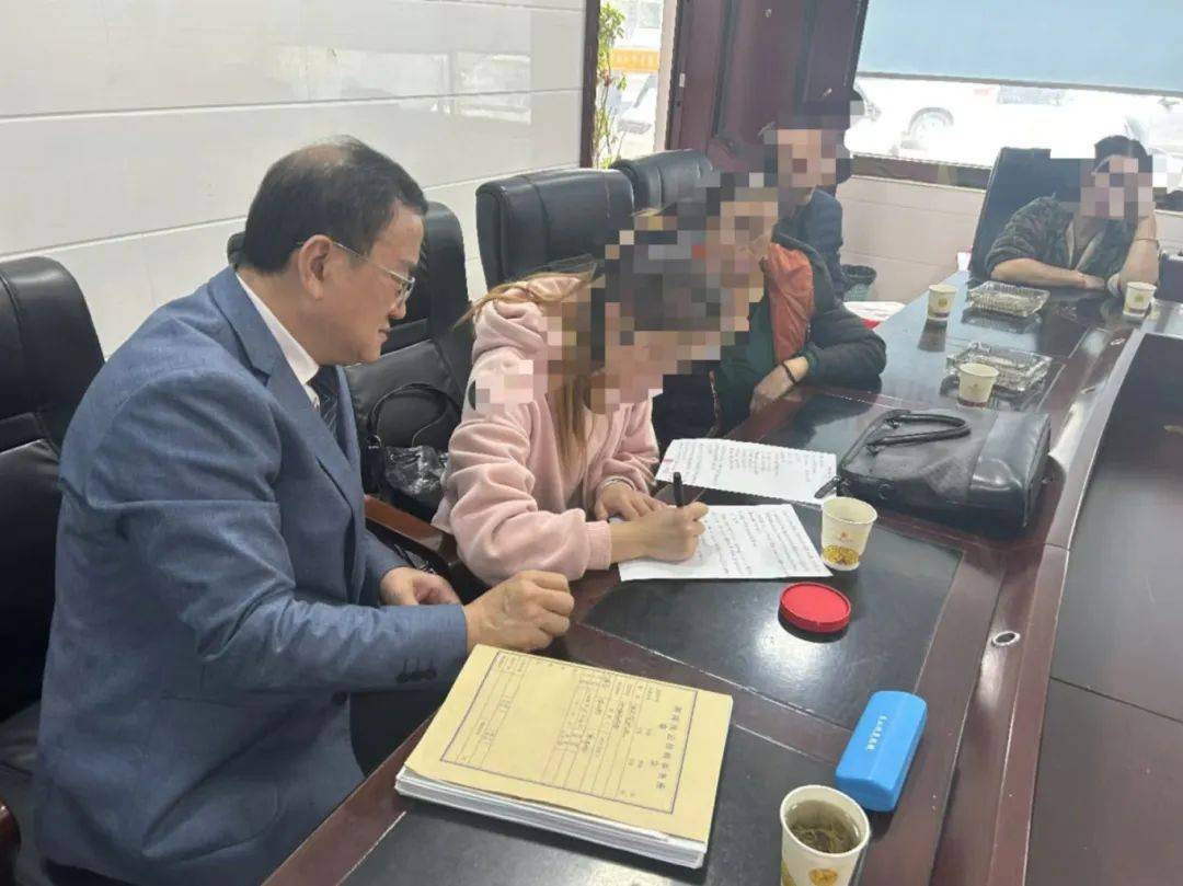 湖南湘西:同居一年后分手<strong></p>
<p>模拟炒币大赛</strong>,16万元彩礼怎么退?法院这样做