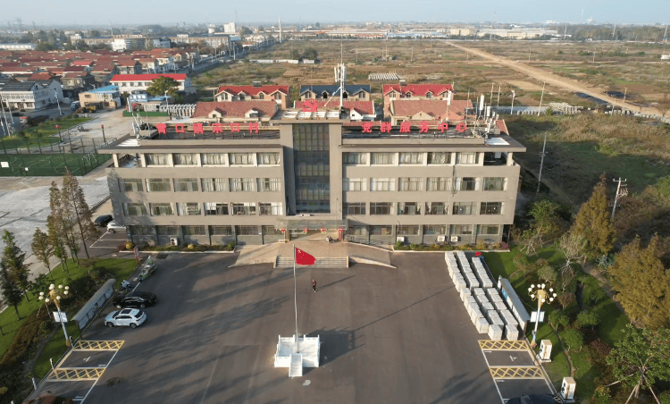 他被抓当晚有老百姓放鞭炮庆祝<strong></p>
<p>炒币术语</strong>,探访江苏第一位农民副县长“三蟒”豪宅