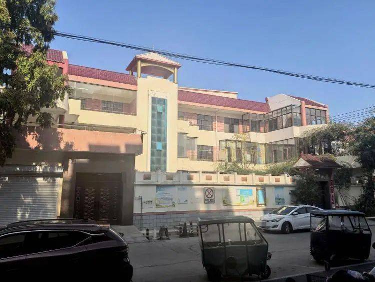 他被抓当晚有老百姓放鞭炮庆祝<strong></p>
<p>炒币术语</strong>,探访江苏第一位农民副县长“三蟒”豪宅