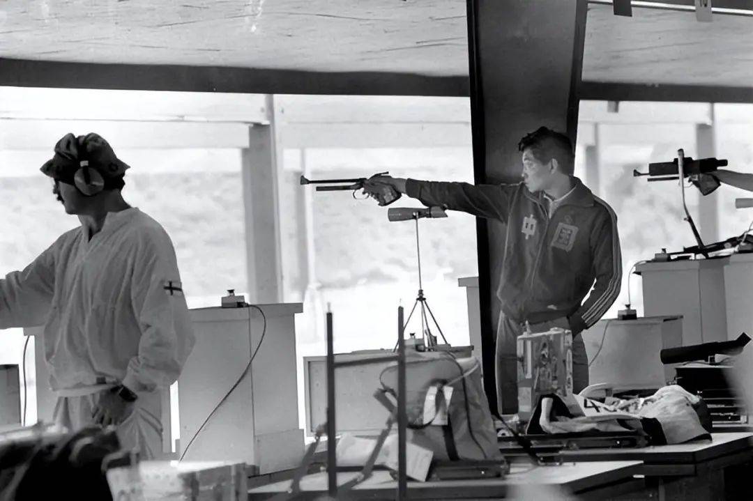 一路走好<strong></p>
<p>搜币</strong>！郎平突然发文……