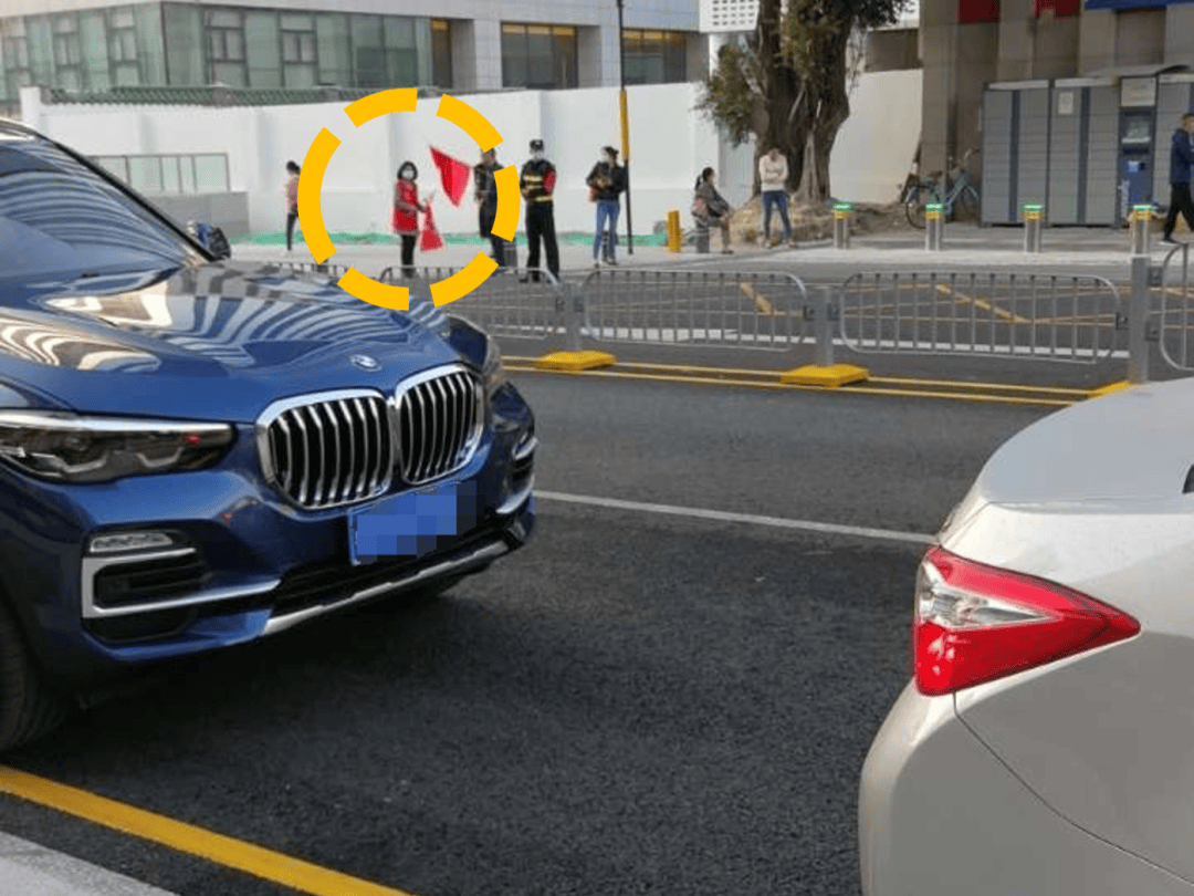 热议!深圳有家长请求:取消<strong></p>
<p>链圈</strong>,教育局:遵循自愿原则