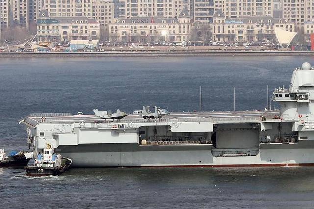 歼-35A正式官宣<strong></p>
<p>币圈</strong>，命名格式意味深长：航母新舰载机上舰指日可待？