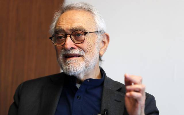 洪都拉斯驻华大使:生活在北京<strong></p>
<p>币圈路漫漫</strong>,出门带部手机就够了