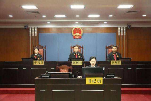 涉案超5200万<strong></p>
<p>今日币圈</strong>！山东潍坊市综合保税区原党工委副书记、管委会主任徐洪吉一审获刑16年