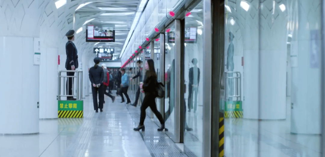 “地铁换乘路线比我的命还长”<strong></p>
<p>今日币圈</strong>，大城市通勤很难不被它逼疯