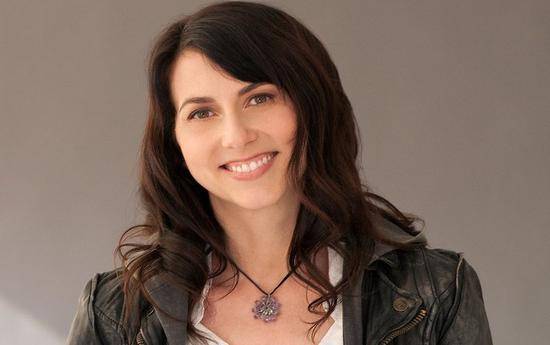 贝佐斯前妻再捐80亿美元<strong></p>
<p>打制币</strong>,累计已捐赠370亿美元