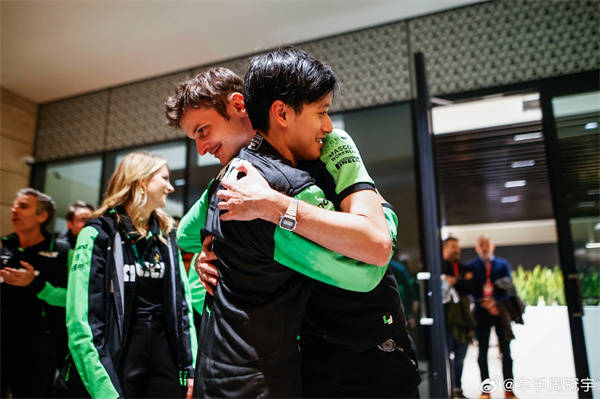 苦等8个月终获赛季首分<strong></p>
<p>币圈九四</strong>! “最佳车手”周冠宇为未来打基础