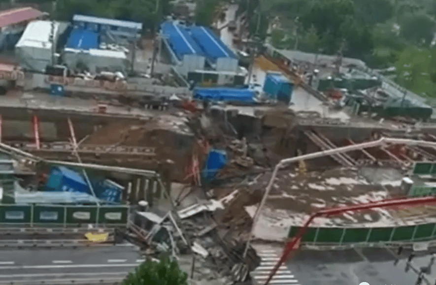 深圳一施工现场发生坍塌<strong></p>
<p>号码币</strong>，13名作业人员失联
