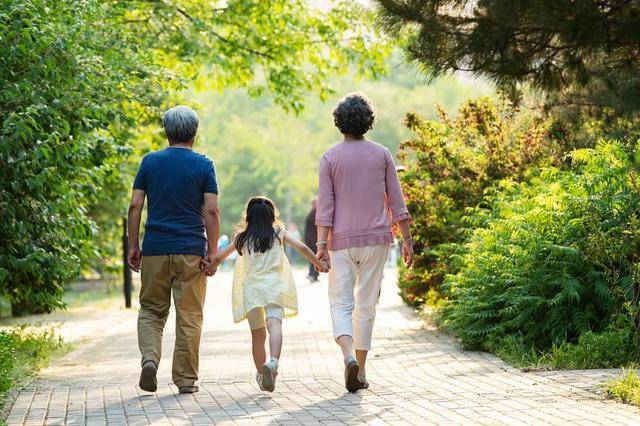 爸妈出去旅游 回来背上10年房贷<strong></p>
<p>币赛</strong>,家属:一想到就来气