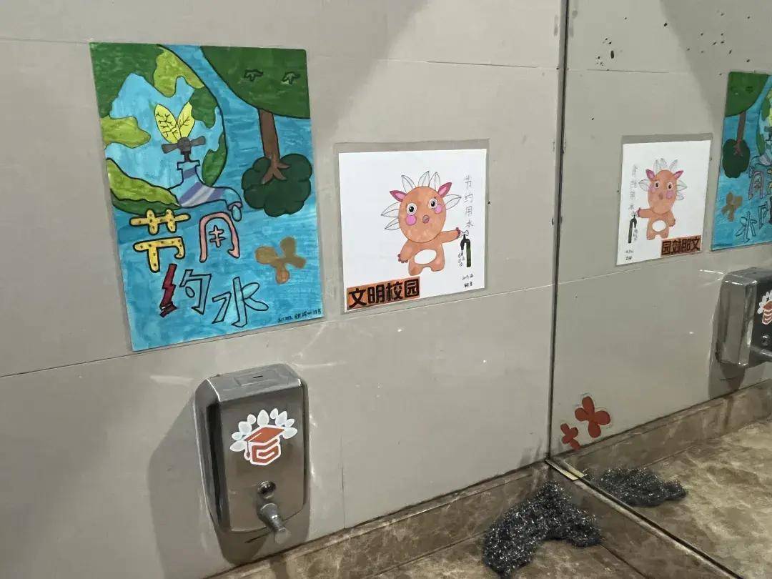 “儿子六年级<strong></p>
<p>币赛</strong>，只在学校上过一次…”不少家长愁煞：我家也是！真的这么难？