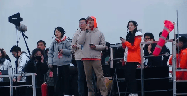 突发坠海<strong></p>
<p>坐以待币</strong>!原因暂不明…赵丽颖等明星发声