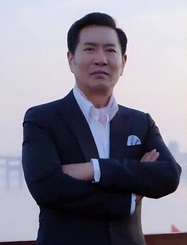 “坏人专业户”姚刚:一生无妻无子<strong></p>
<p>币虎交易</strong>,如今53岁在千万豪宅一个人住