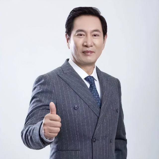 “坏人专业户”姚刚:一生无妻无子<strong></p>
<p>币虎交易</strong>,如今53岁在千万豪宅一个人住