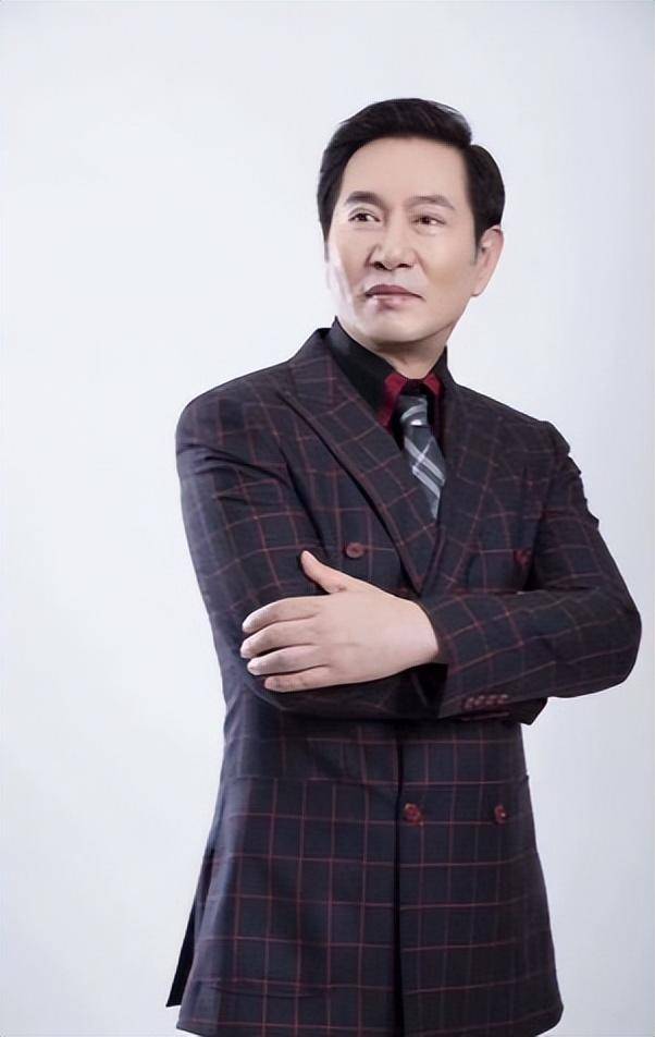 “坏人专业户”姚刚:一生无妻无子<strong></p>
<p>币虎交易</strong>,如今53岁在千万豪宅一个人住