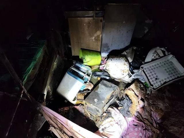 18秒飙到900℃<strong></p>
<p>币虎交易</strong>!杭州人赶紧自查:不准入户!不准入户!不准入户!