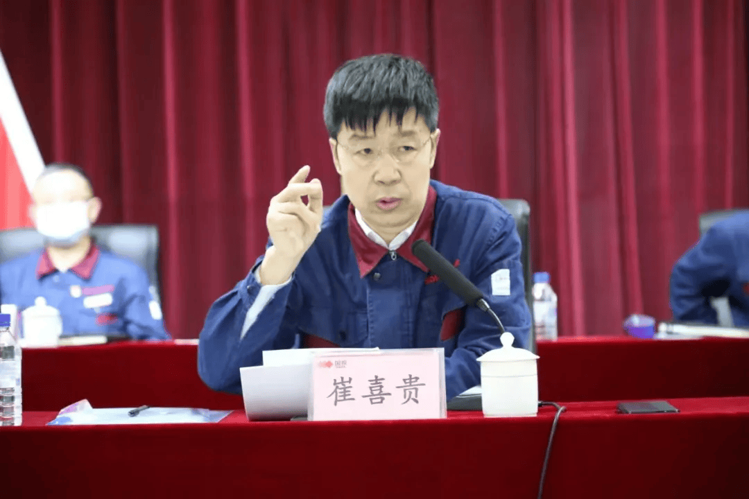 “老上级”落马同一天<strong></p>
<p>e币中信</strong>，陆明春被查