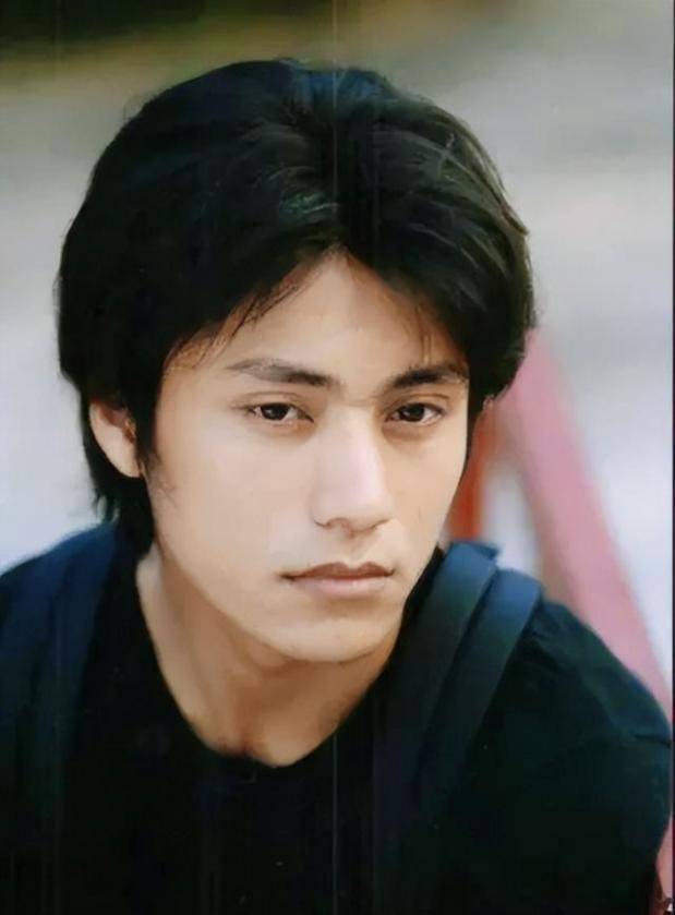 陈坤的儿子已成年<strong></p>
<p>炒币交易网</strong>,容貌开始显现母亲的基因,像谁可以认得出吗?