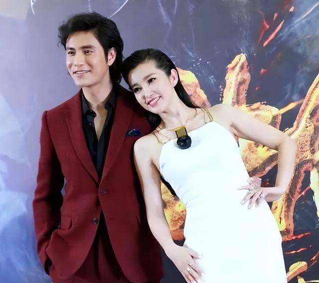 陈坤的儿子已成年<strong></p>
<p>炒币交易网</strong>,容貌开始显现母亲的基因,像谁可以认得出吗?