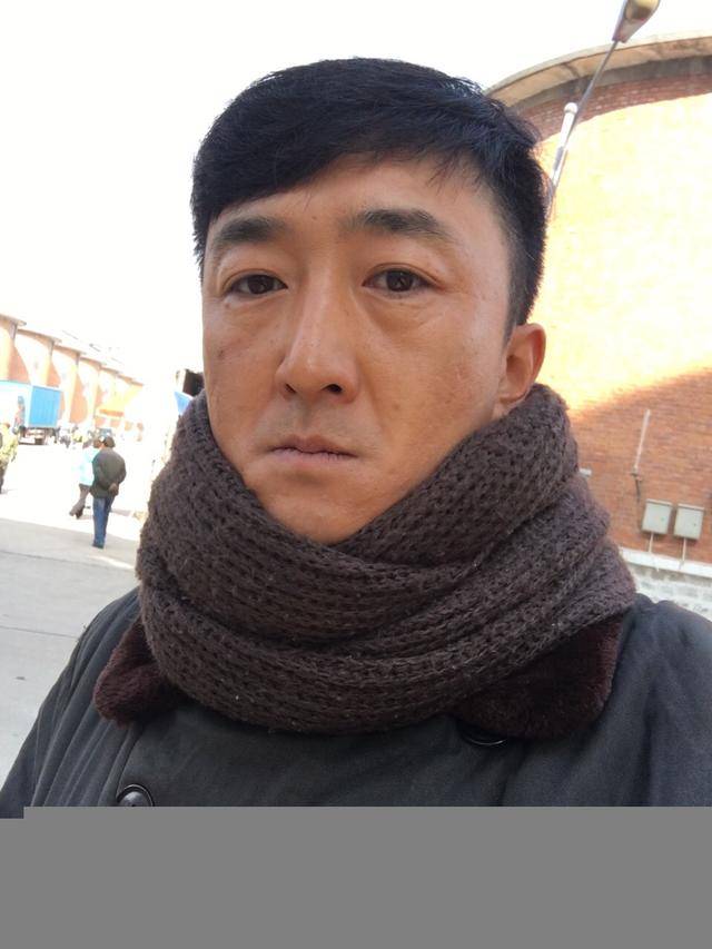 他是知名演员<strong></p>
<p>炒币交易网</strong>，40岁二胎得女，41岁突然离世将悲痛留给妻子与儿女