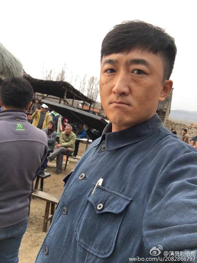 他是知名演员<strong></p>
<p>炒币交易网</strong>，40岁二胎得女，41岁突然离世将悲痛留给妻子与儿女