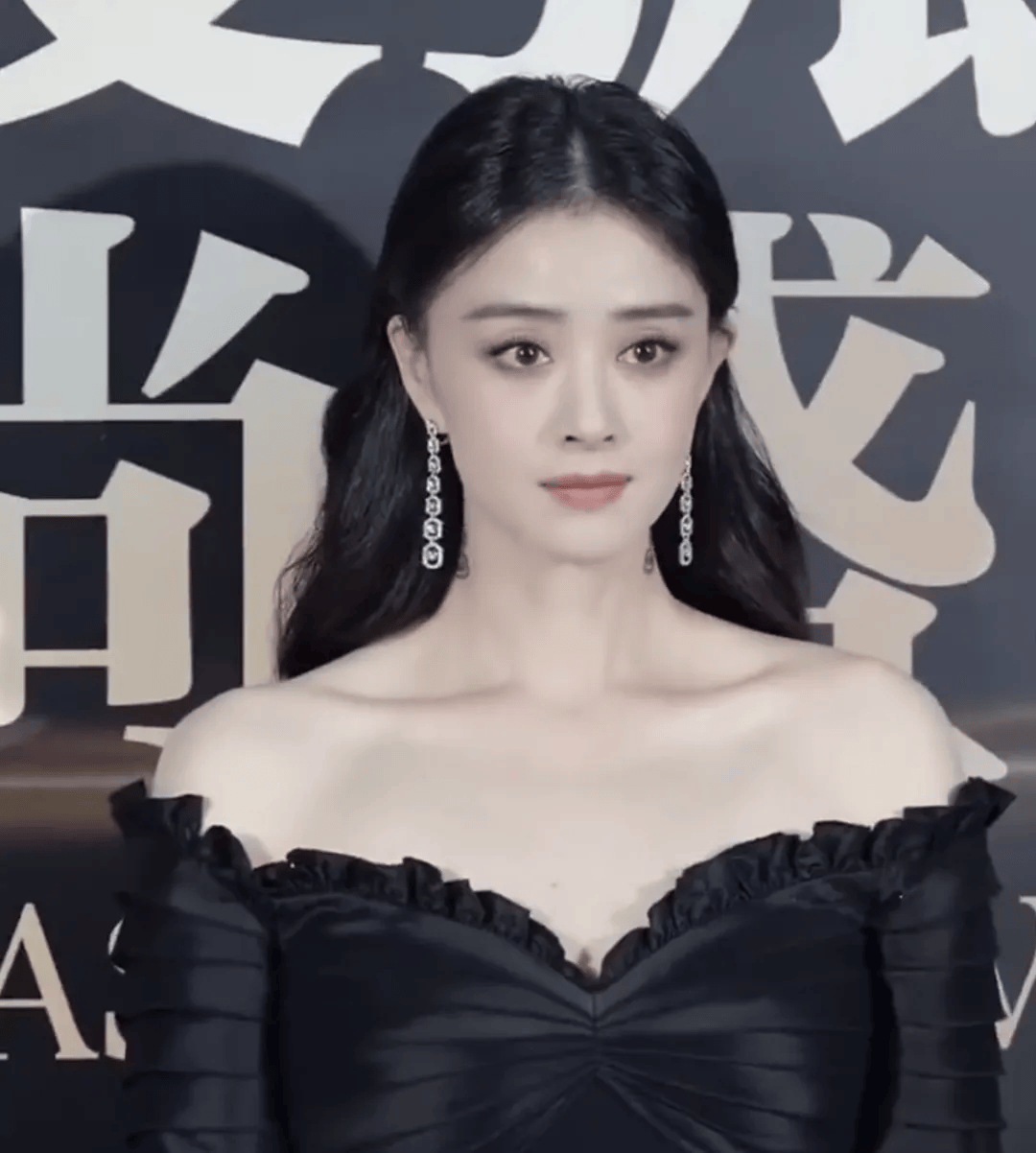 41岁蒋欣长裙惊艳亮相<strong></p>
<p>炒币交易网</strong>！网友：华妃娘娘凤仪万千