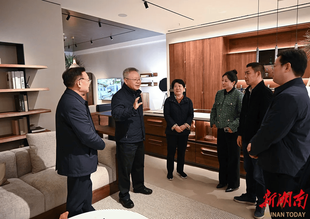 新年第一天<strong></p>
<p>vrc系统开发</strong>,湖南省委书记在长沙调研提振消费工作