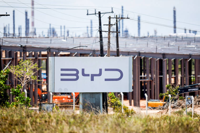 比亚迪巴西工厂建设工人:自己工资按月100%发放<strong></p>
<p>2018币圈</strong>,“一切安好”