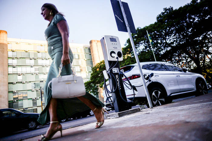 比亚迪巴西工厂建设工人:自己工资按月100%发放<strong></p>
<p>2018币圈</strong>,“一切安好”