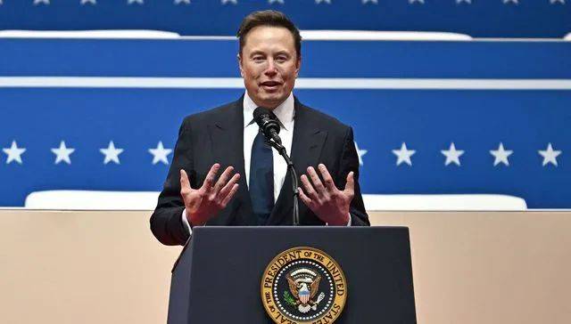 “星际之门”5000亿美元投资遭质疑<strong></p>
<p>币子</strong>，马斯克：软银其实没有那么多钱