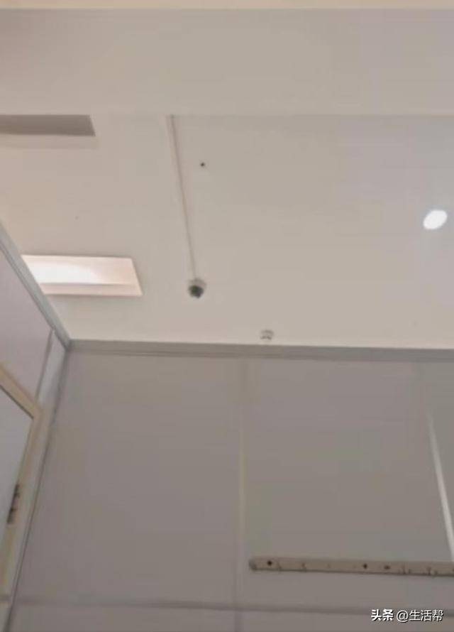 女子称三甲医院放射科更衣室有摄像头<strong></p>
<p>流币行情</strong>,医院:用于拍摄机房门口,考虑安装隔板消除误会