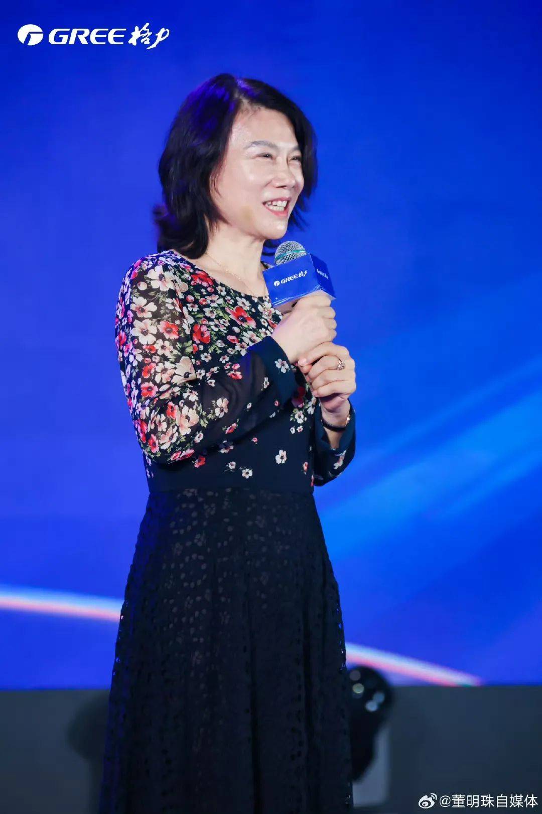 董明珠:已找到格力接班人<strong></p>
<p>十元人命币</strong>,现在没人敢奉承我