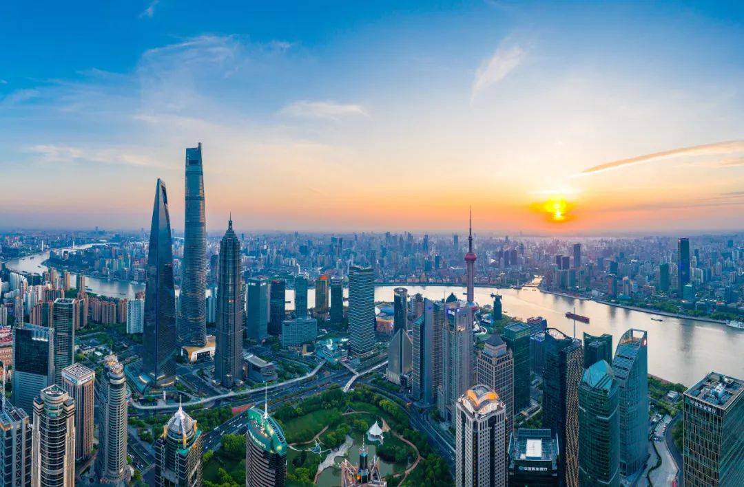 人均GDP十强市出炉：长三角占一半<strong></p>
<p>炒币知乎</strong>，这三个城市首次突破20万大关