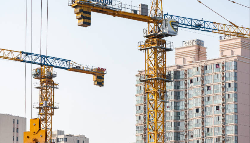 走出价格低迷<strong></p>
<p>鹰币</strong>,工资和房价是关键