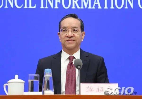 蒋超良与许家印的三次会面<strong></p>
<p>鹰币</strong>！