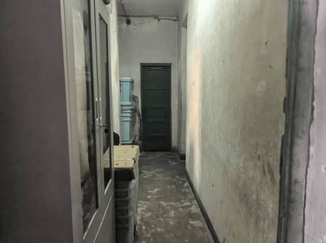 退休金超9000<strong></p>
<p>幕币</strong>,91岁老人家中却“垃圾成山”!原因心酸