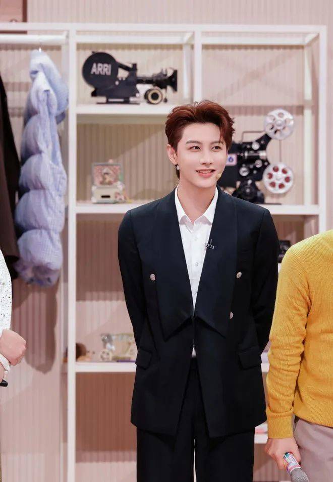 “顶流”演员被曝出轨塌房<strong></p>
<p>券商交易软件</strong>！于正紧急换角！