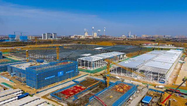 雷军亲口证实:今年年底在武汉大规模投产